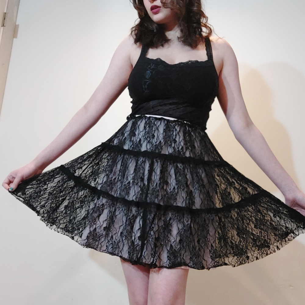 90s-2000s Flowy Lace Mini Skirt - Picture 1 of 4